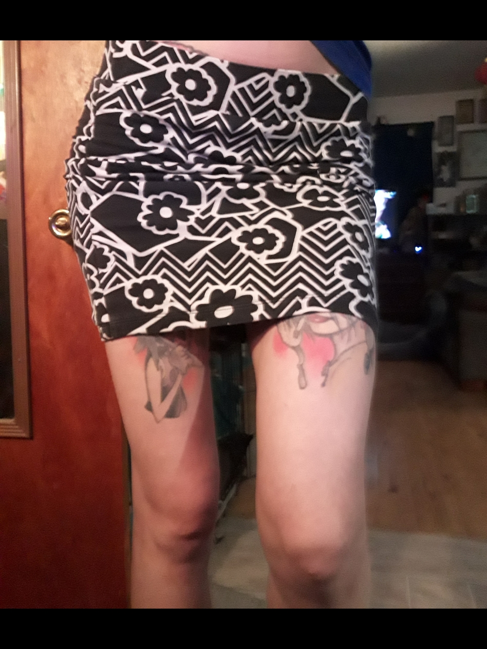 Forever 21 Black and White Floral Geo Mini Skirt